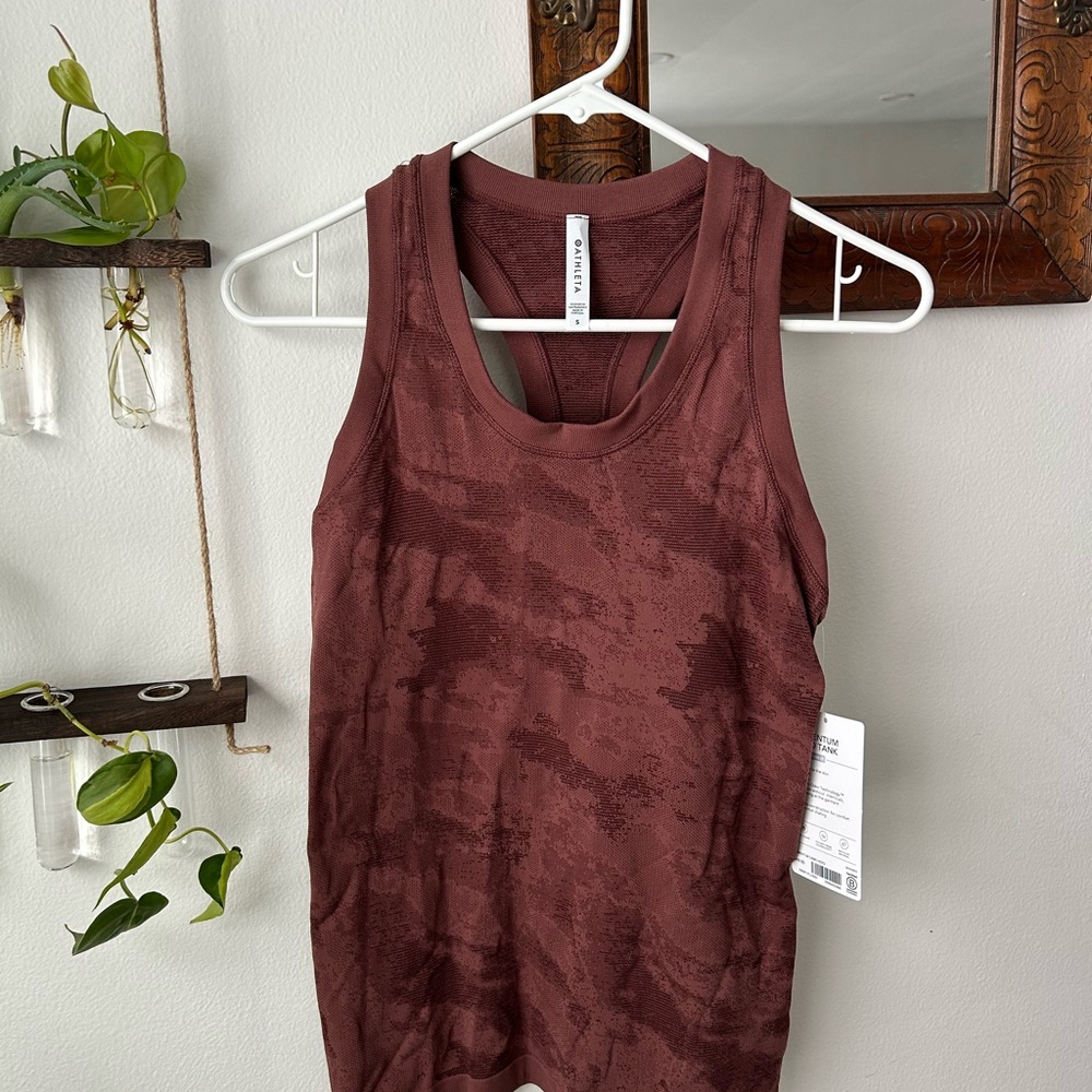 Athleta  Tank Top Sleeveless Gym Wear